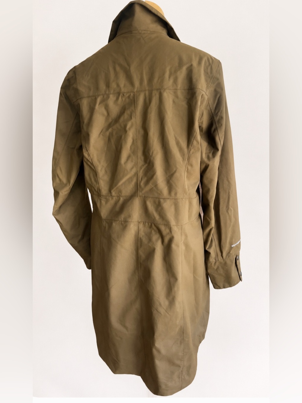 Eddie Bauer women’s WeatherEdge long raincoat/trench, size Medium